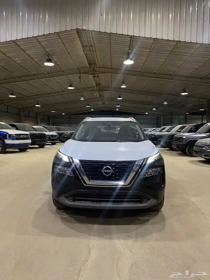 اكس تريل SVبلس نص فل اصفار جديد 2025 3