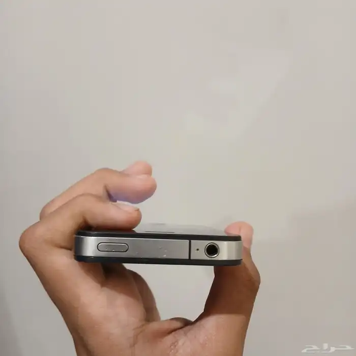 ايفون 4 3