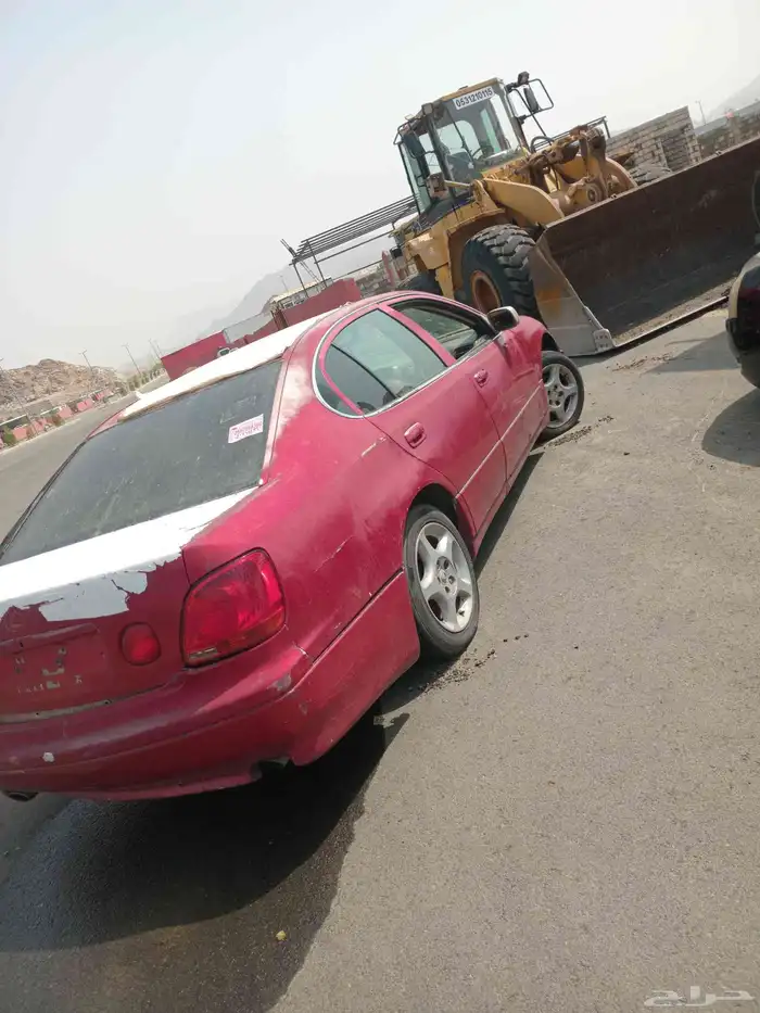 لكزس موديل 2000 جي اس قطع غيار فقط 3