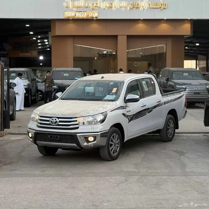 تويوتا هايلكس GLX2 0