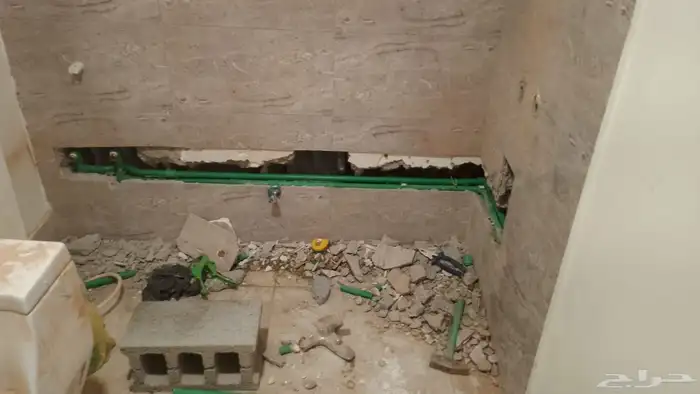 ترميم منازل وسترحات وبنيان وسرميك ولايسه وعازل جميع أنواع تر 0