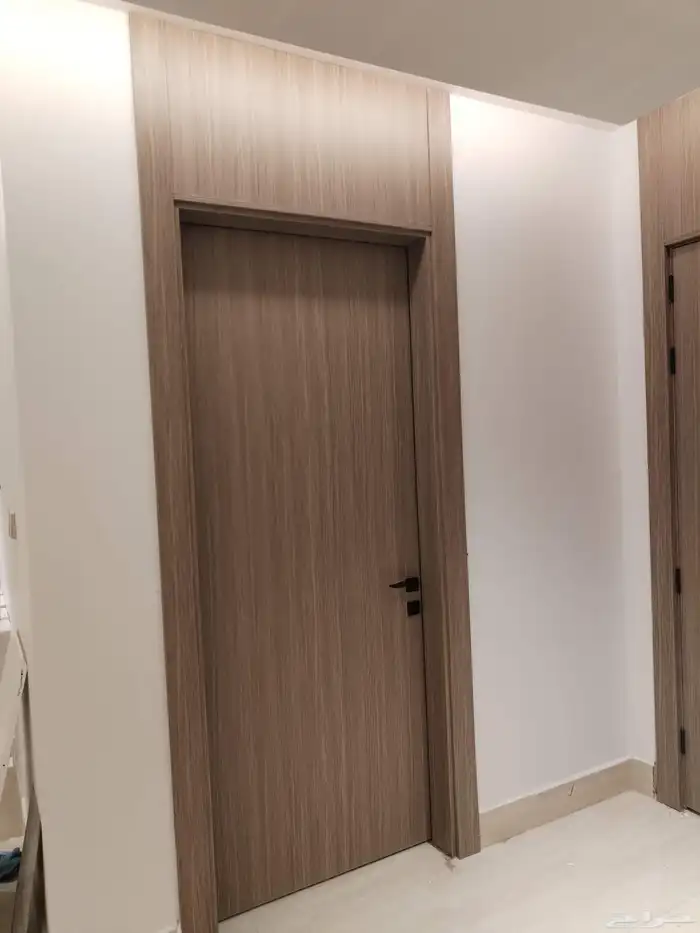 فني تركيب أبواب wpc 1