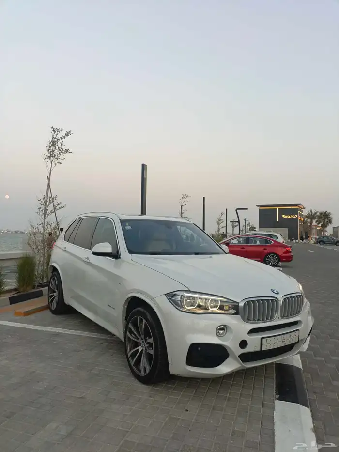 بي ام اكس فايف اعلى فئة X5 11