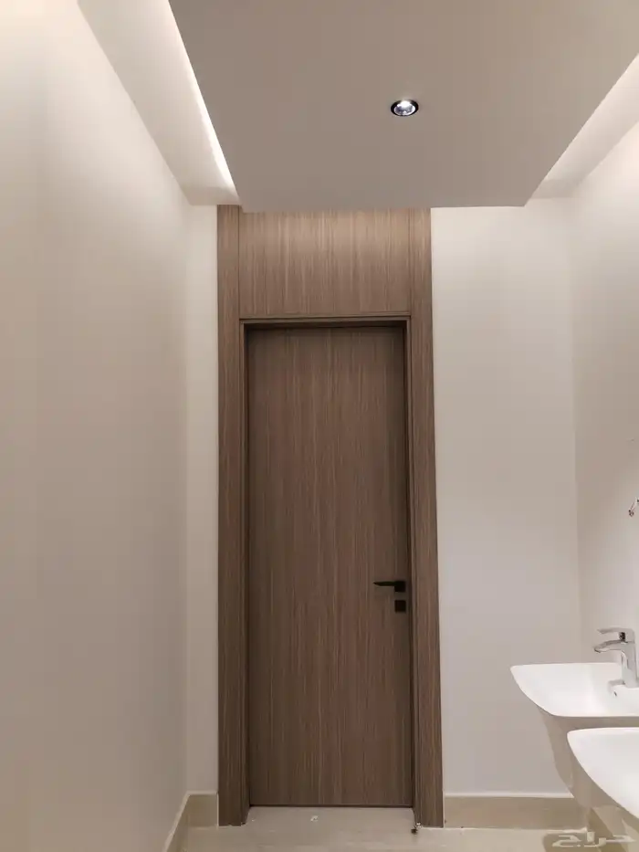 فني تركيب أبواب wpc 3