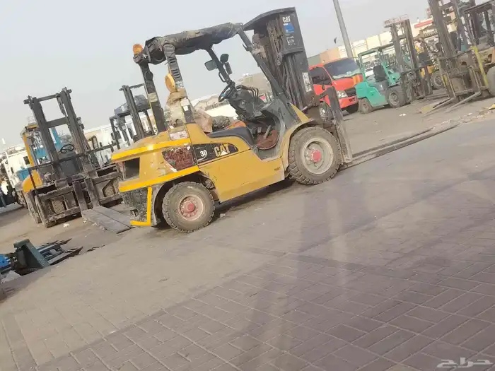 تأجير جميع انواع المعدات الثقيلة بنوعها كرينات فور كلغت 8