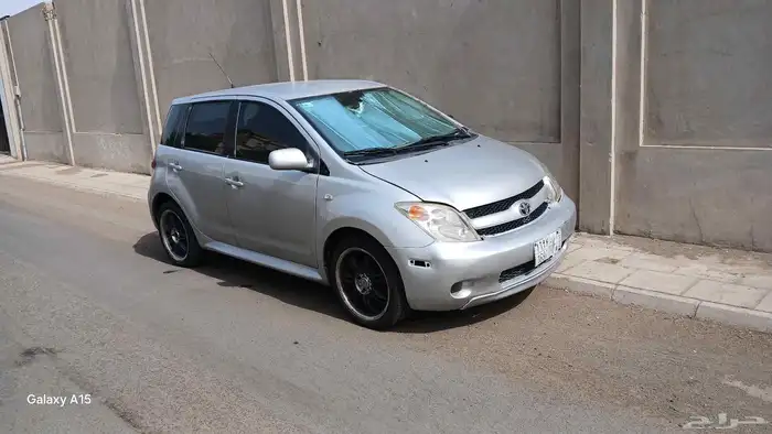 تويوتا XA نظيفة موديل 2006 قير عادي 5
