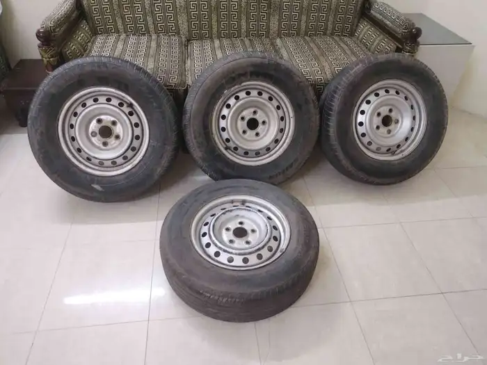 كفرات مع جنوط هايلوكس 1