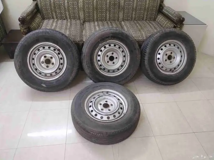 كفرات مع جنوط هايلوكس 0