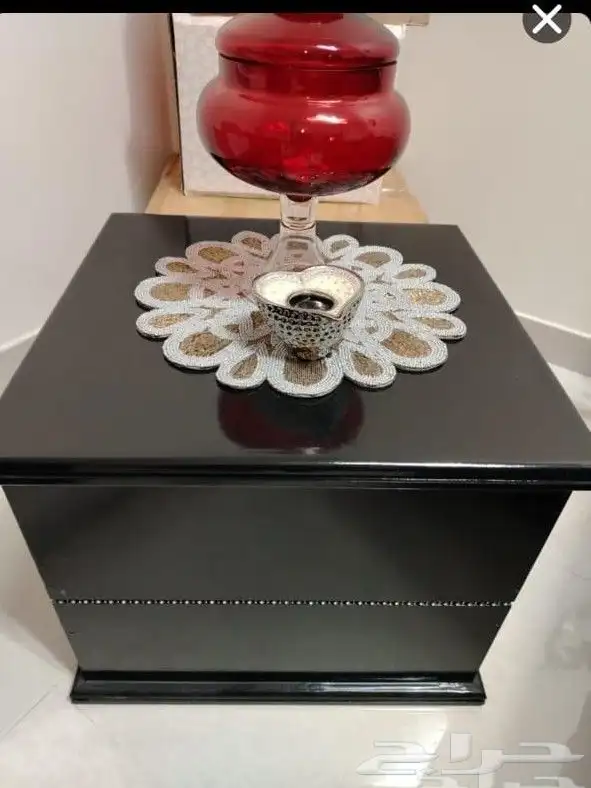 طقم طاولات خشب وزجاج شبه جديد 2