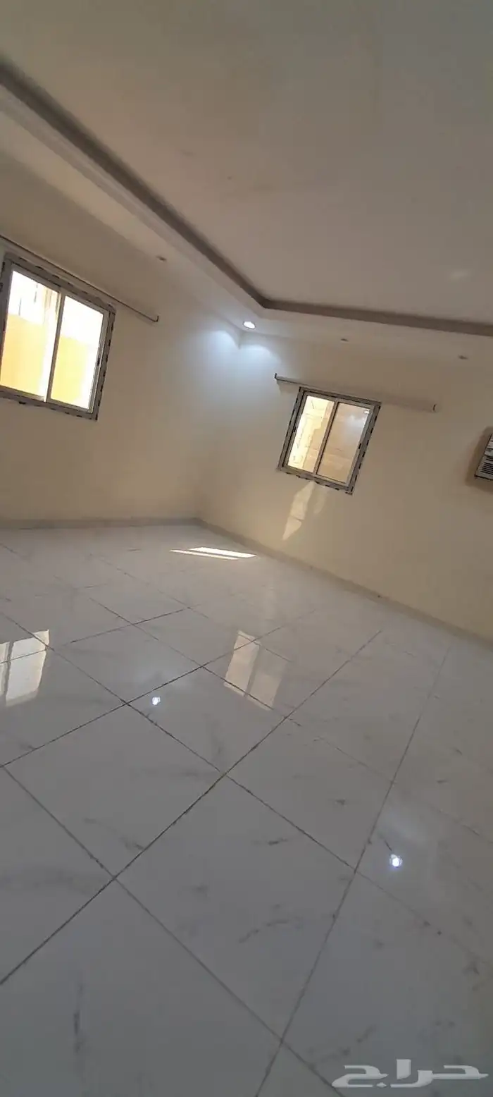 شقة للإيجار في بطحاء قريش 1