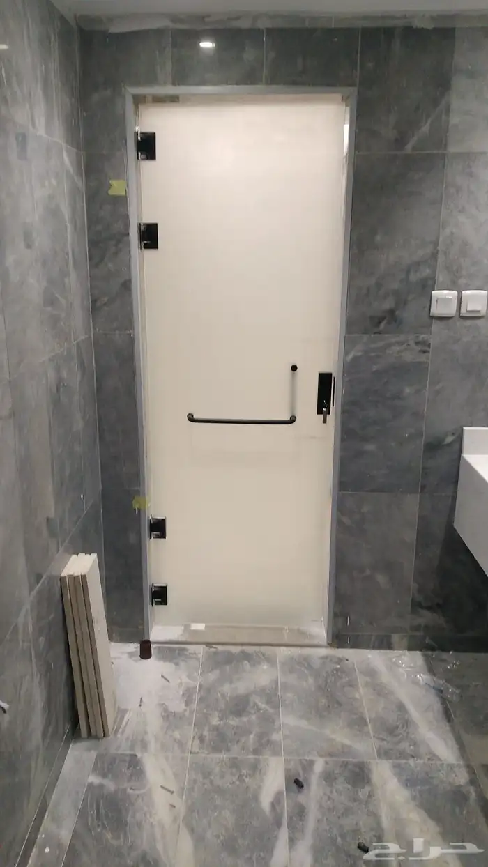تركيب زجاج سكريت وا ابواب كرديون جلد و ا بلاستيك 5