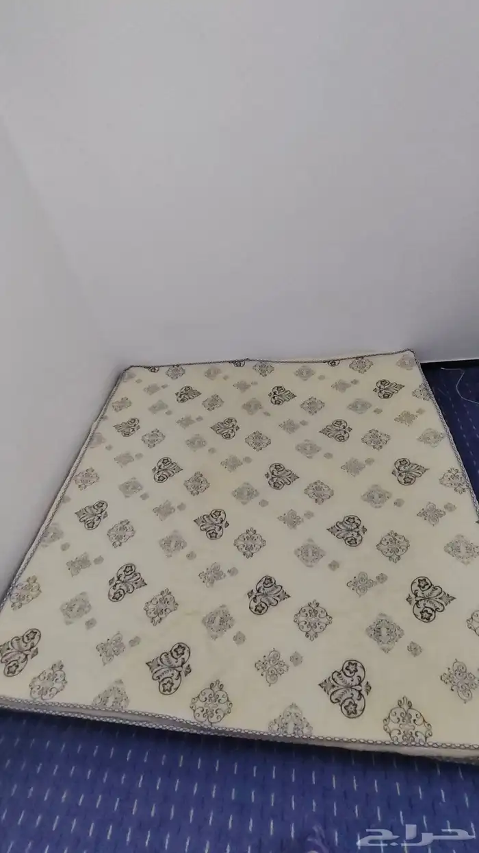 اثاث مرتبة وسرير 2