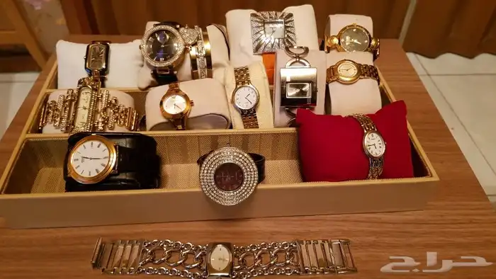 ساعات نسائيه ماركات و شنط سفر رجاليه ماركات 2