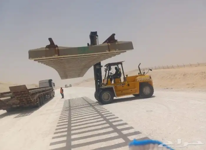 كرينات رافعات شوكيه للأيجار 6