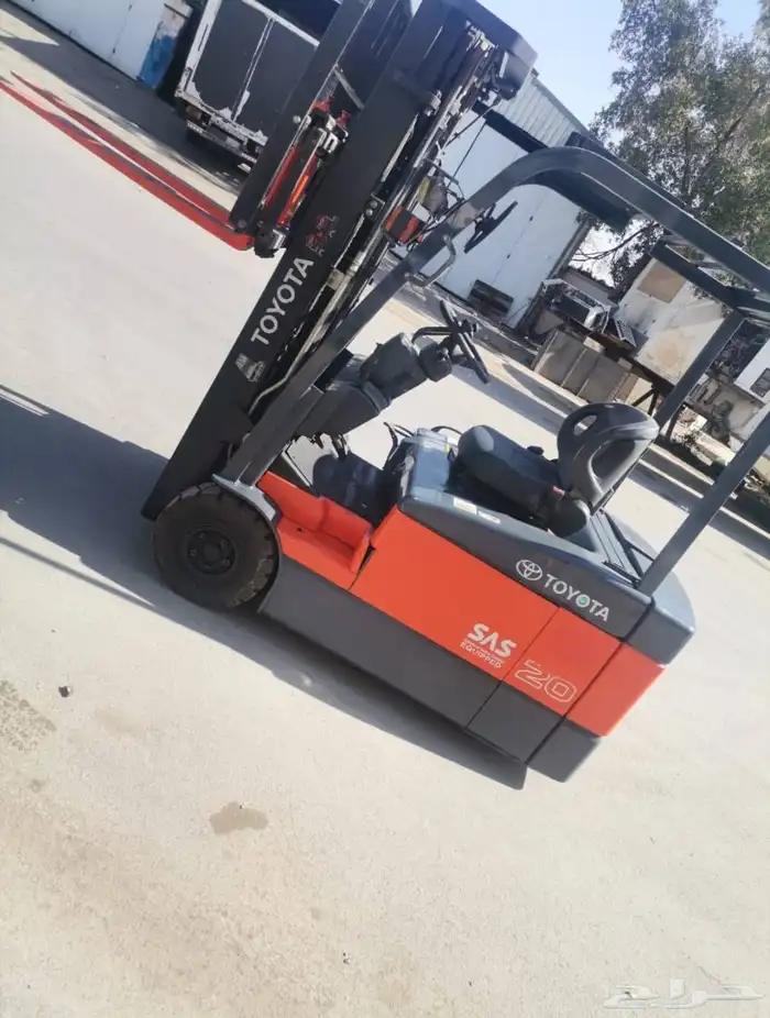 دينات ونش رافعات شوكية مان لفت سيزر لفت كرينات 8