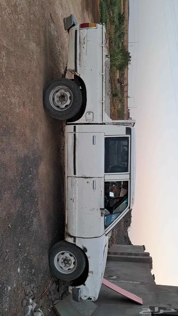 نيسان داتسون موديل 85 3