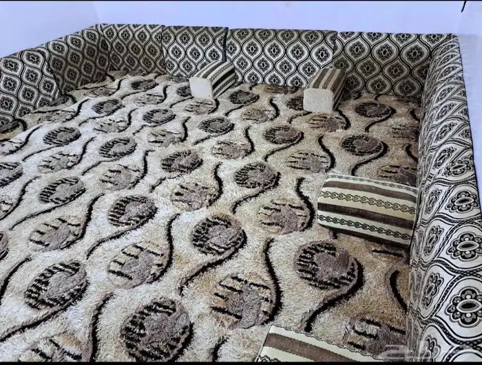 غرفة نوم ومجلس عربي وسخان كهرباء جديد للبيع بغرض السفر 2