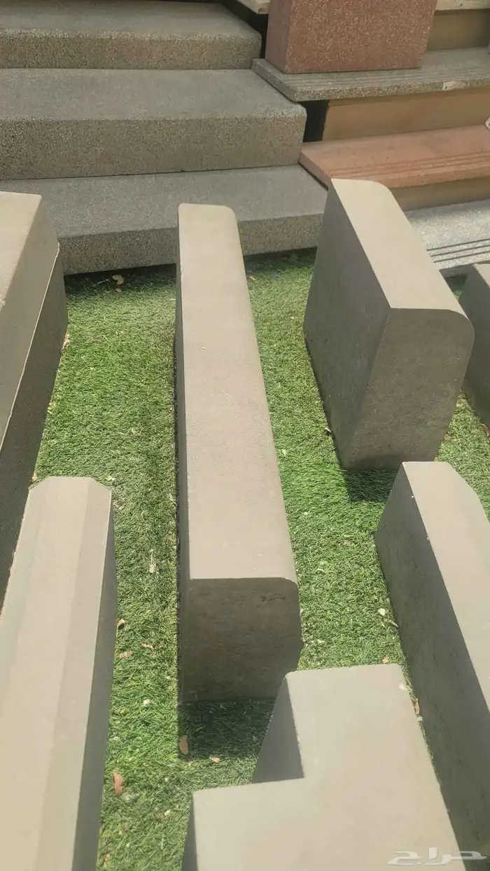 متوفر لدينا جميع مواد بناء بندوره انترلوك بلاط مصدات 7