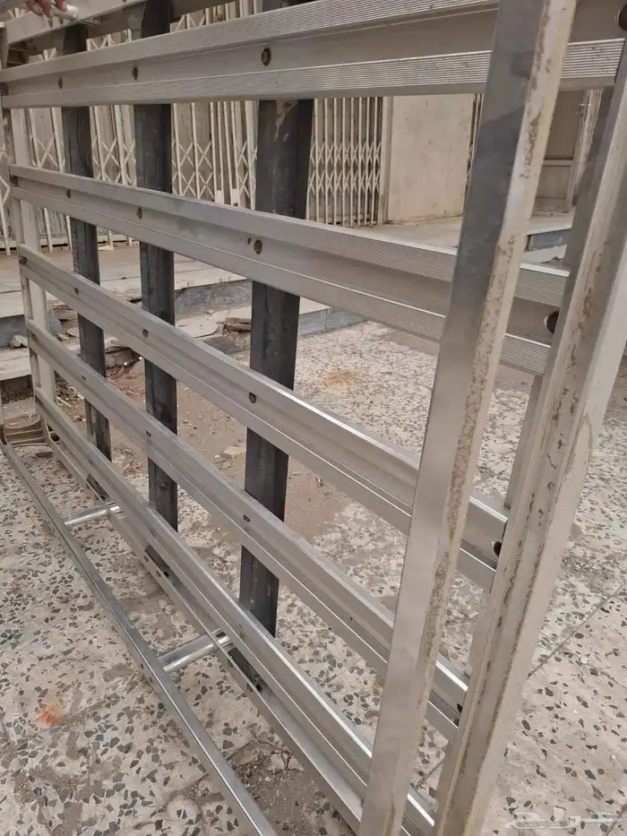 سلة عفش المونيوم 6