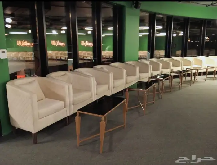 قهوجين وصبابين رجال ونساء كنب وكراسي زل طاولات مكيفات ومضلات 3