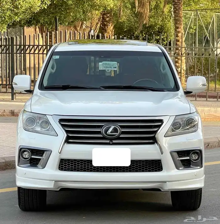 لكزس 2014 LX570 فل سعودي 2