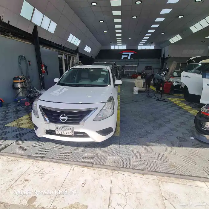 نيسان صني 2018 الون ابيض ممشى 0
