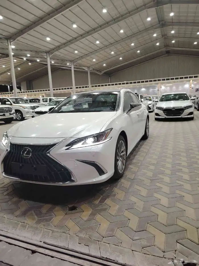 لكزس اي اس 350 سعودي 2025 البيع كاش واقساط 1