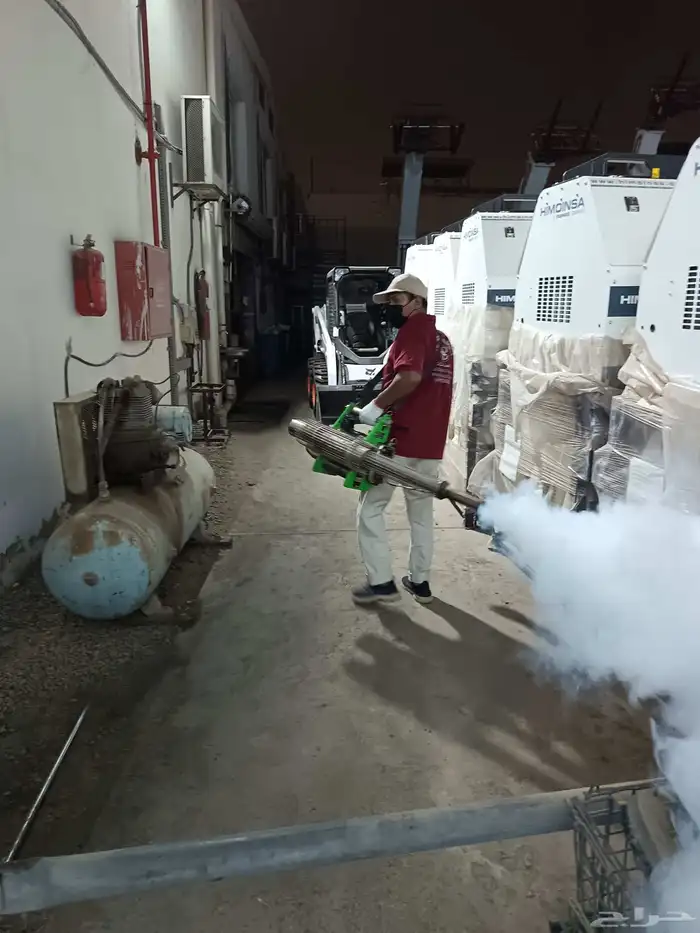 شركة مكافحة حشرات رش مبيدات مكافحة الصراصير بق وزغ وعتة وفئر 2
