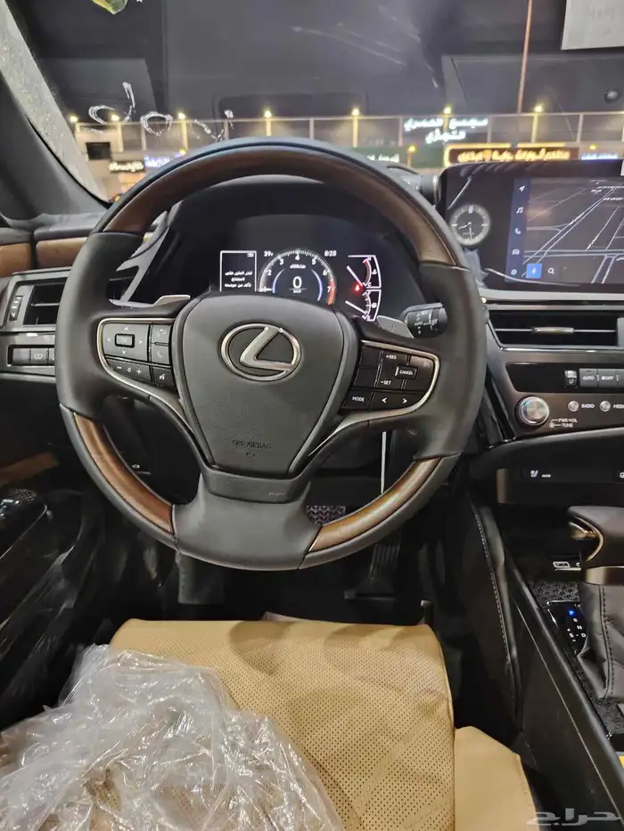 لكزس اي اس 350 سعودي 2025 البيع كاش واقساط 3