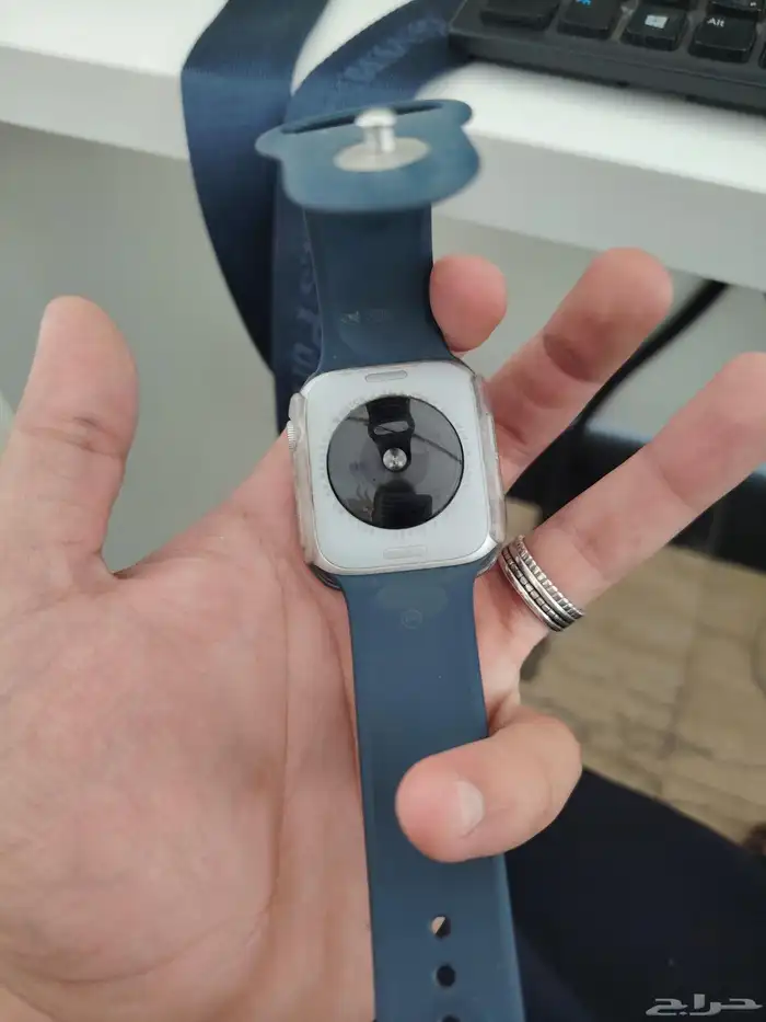 ساعة ابل اصدار 9 مقاس 45 نظيفة 1