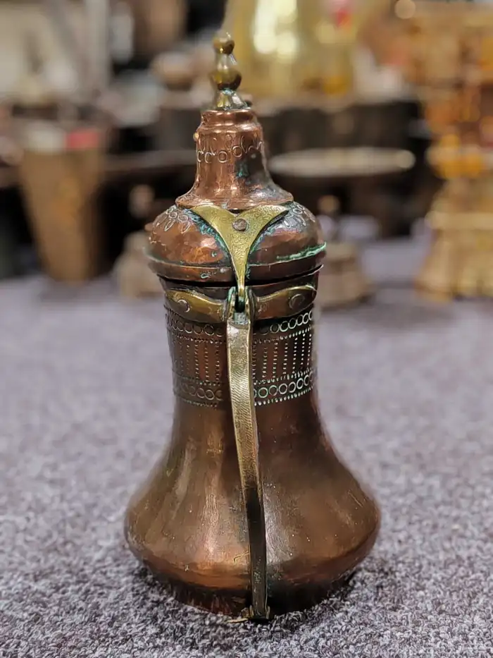 دلة حمصية منقوشة كفو 4