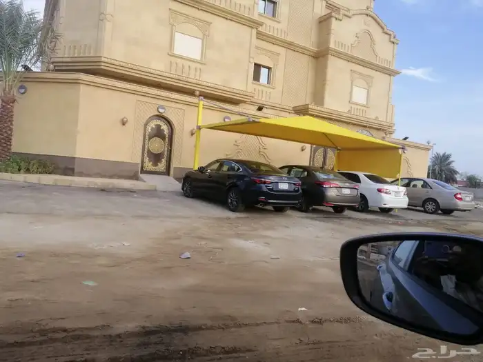 مظلات سيارات وبيوت شعر ملكي 0