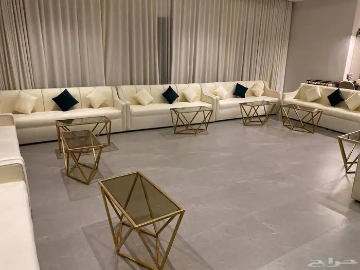 تاجير كنب تاجير كراسي وطاولات قهوجيين وصبابين رجال ونساء 0
