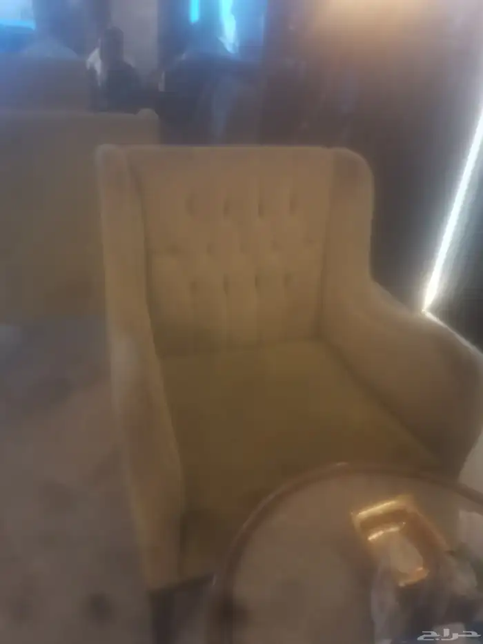 كرسي مستعمل للبيع في حي الفيصلية ميدان الدراجة 2