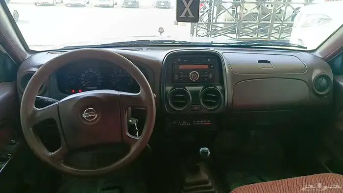 نيسان دادسن 4