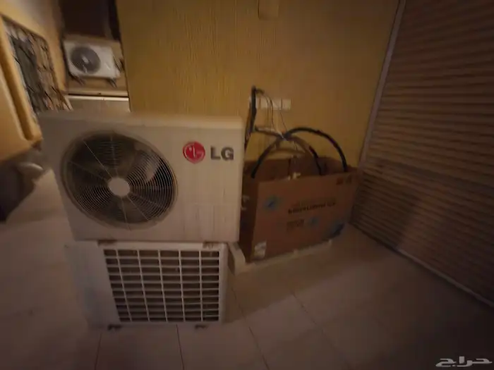 4 مكيفات LG للبيع 3