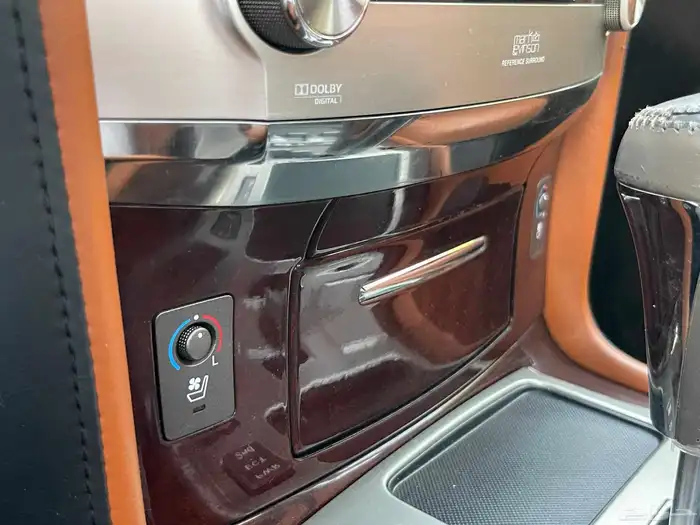 لكزس 2014 LX570 فل سعودي 19