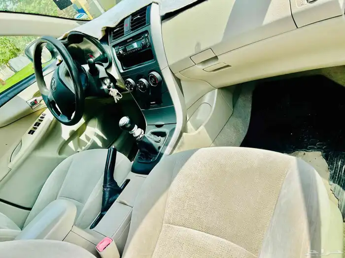 Toyota Corolla Model 2012 4