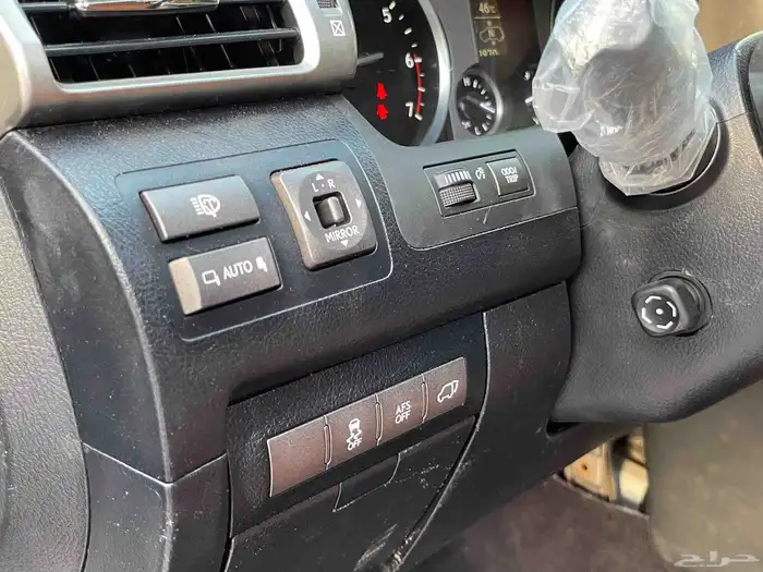 لكزس 2014 LX570 فل سعودي 12