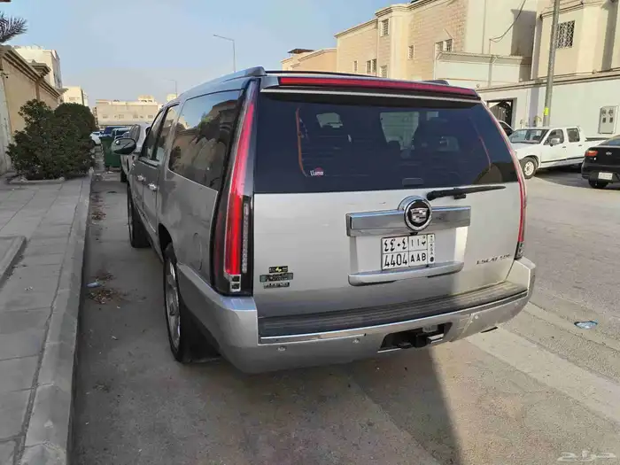 كاديلاك اسكاليد 2010 4