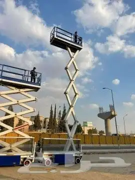 معدات ثقيله للإيجار. سيزر لفت. فوركلفت. كرينات. بوكلين 1