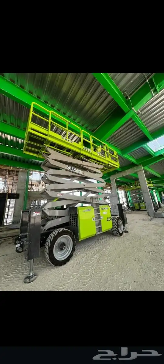 سيزرلفت ومان لفت للايجار Scissorlifts and Manlifts 2