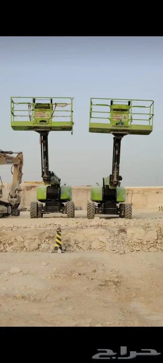 سيزرلفت ومان لفت للايجار Scissorlifts and Manlifts 0