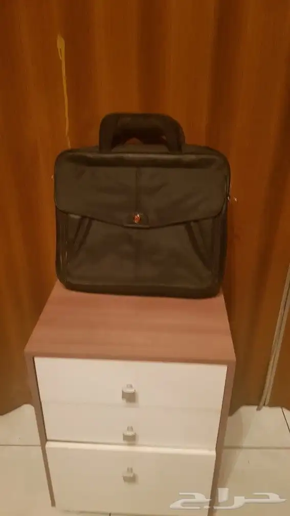 ساعات نسائيه ماركات و شنط سفر رجاليه ماركات 13