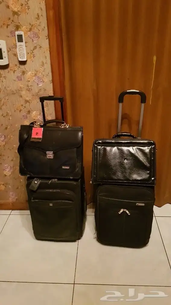 ساعات نسائيه ماركات و شنط سفر رجاليه ماركات 21