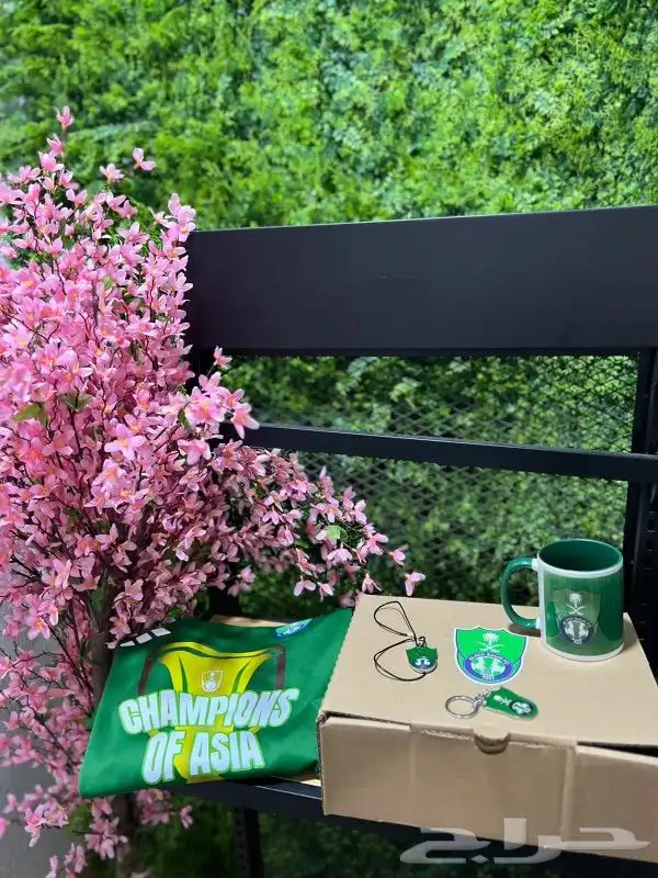 طقم نادي الاهلي وبكس الاهلي خامه ممتاز وطباعه اسم حسب طلب 6