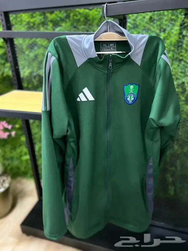 طقم نادي الاهلي وبكس الاهلي خامه ممتاز وطباعه اسم حسب طلب 3