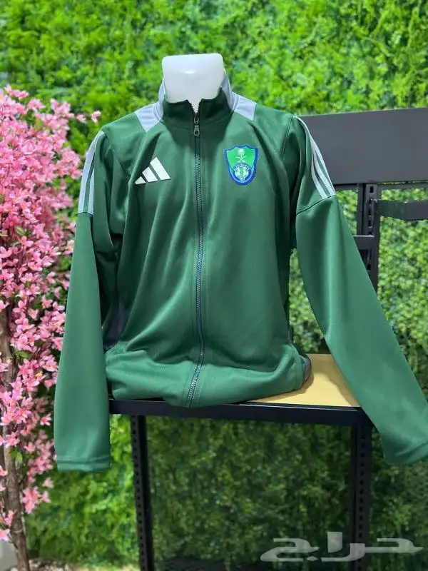 طقم نادي الاهلي وبكس الاهلي خامه ممتاز وطباعه اسم حسب طلب 2