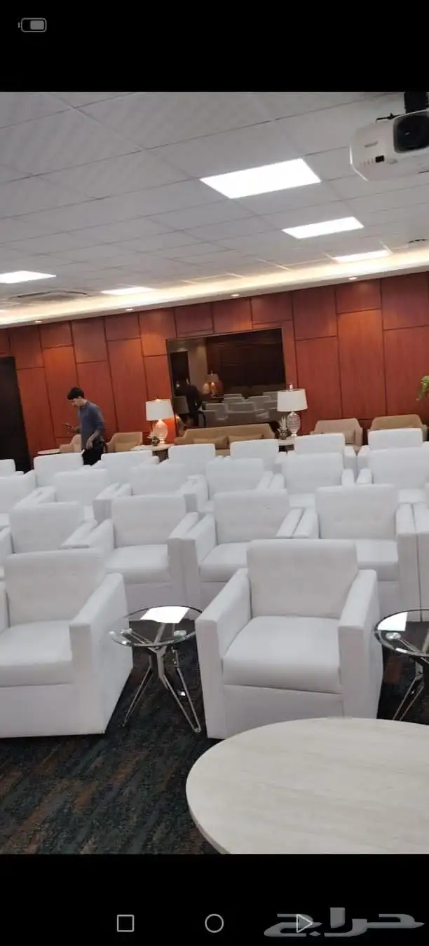 تاجير كنب تاجير كراسي وطاولات قهوجيين وصبابين رجال ونساء 5