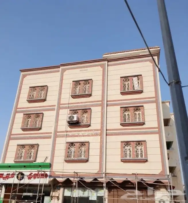 معلم لياسه ملونه وكسر رخام اسباني 8